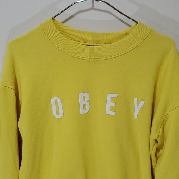 Obey xs yellow sweater - Picture 2 of 6
